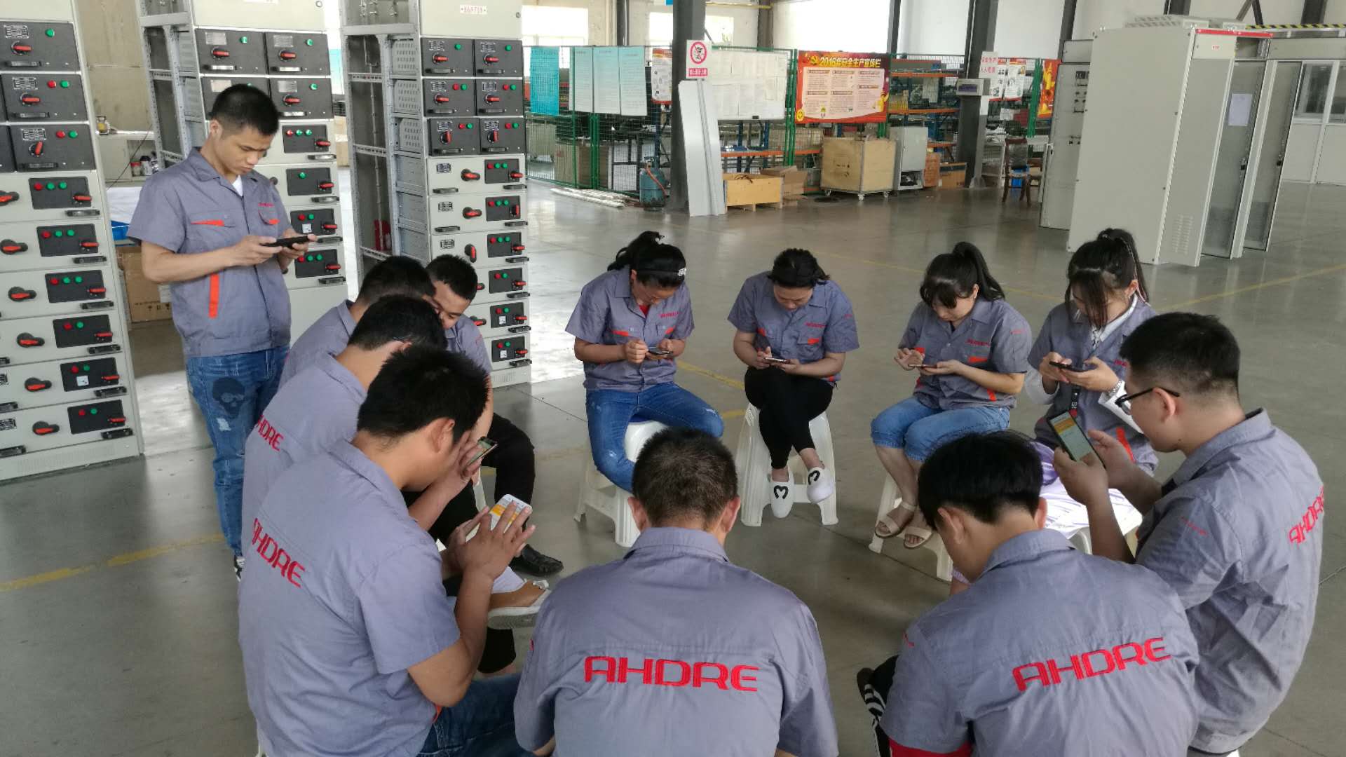 安徽得润电气 成套高低压开关柜厂家 电话:400-0551-777 qq:3176885416 安徽得润电气 成套高低压开关柜厂家 电话:400-0551-777 qq:3176885416